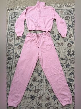 SKIMS Two Piece Pink Pullover Sweater & Jogger Pants Set